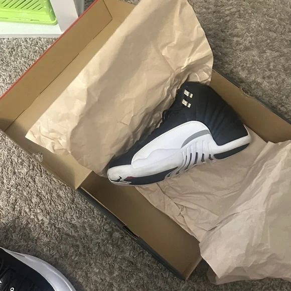 Jordan 12 Retro Black and White Sneakers - Picture 4 of 7